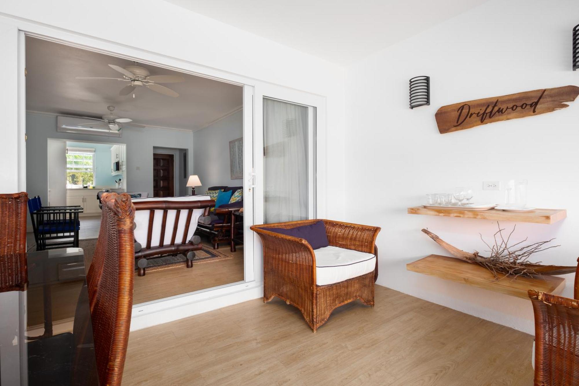 Jamaica Time Driftwood At Sea Palms 3Br 3Ba Condo In Ocho Rios With Pool And Beach Front With Views Only 10 Mins From Ochi Intl Airport Direct Flight From Miami Saint Maryʼs Esterno foto
